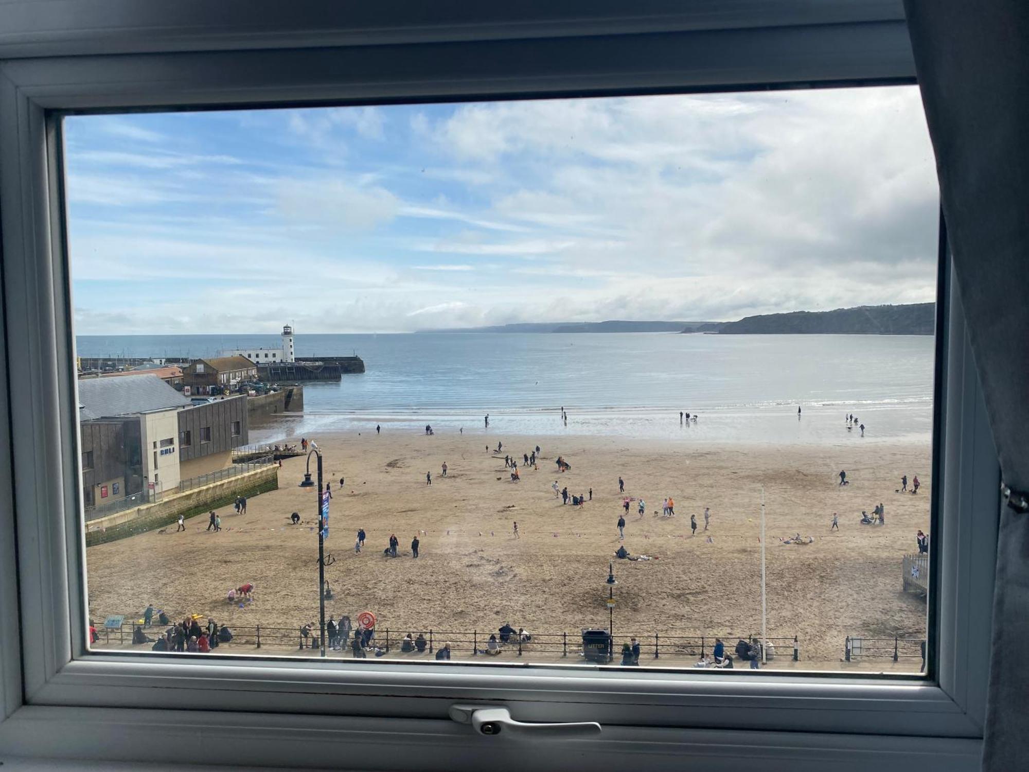Appartamento Sunrise View Flat 1 Scarborough Esterno foto